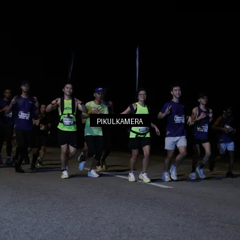 Runner Photo 7517672