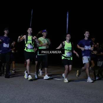 Runner Photo 7517678