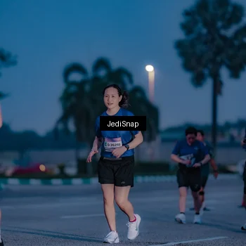 Runner Photo 7517680