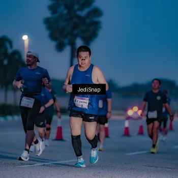 Runner Photo 7517682