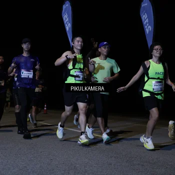 Runner Photo 7517687