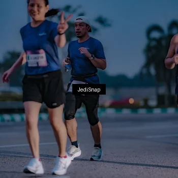 Runner Photo 7517702
