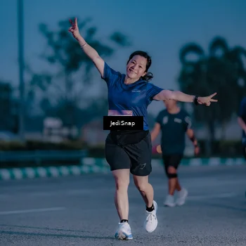 Runner Photo 7517710