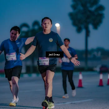 Runner Photo 7517731