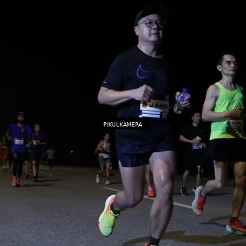 Runner Photo 7517732