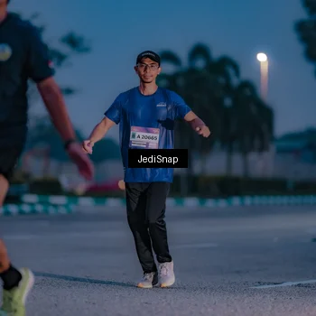 Runner Photo 7517737