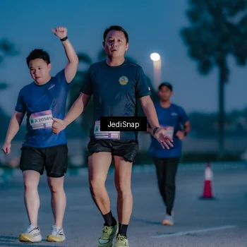Runner Photo 7517738
