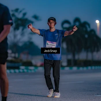 Runner Photo 7517739