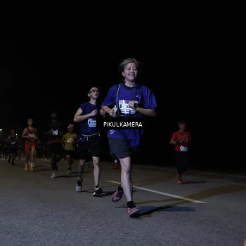 Runner Photo 7517743