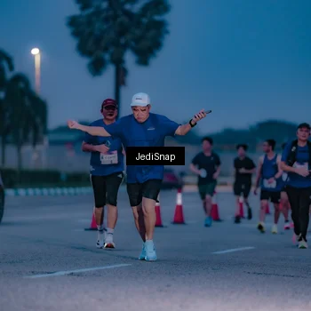 Runner Photo 7517754