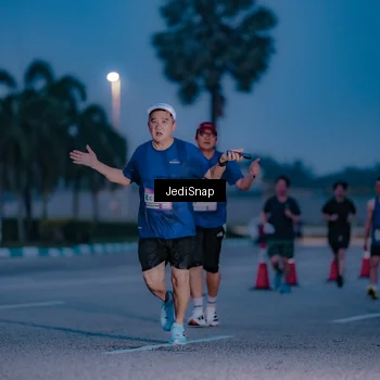 Runner Photo 7517759