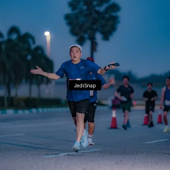 Runner Photo 7517760