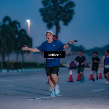 Runner Photo 7517761