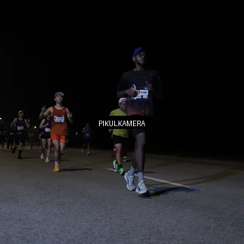 Runner Photo 7517765
