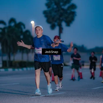 Runner Photo 7517767