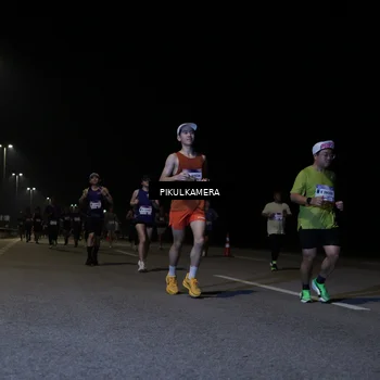 Runner Photo 7517772