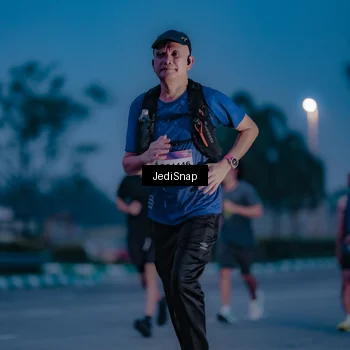 Runner Photo 7517805