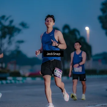Runner Photo 7517809