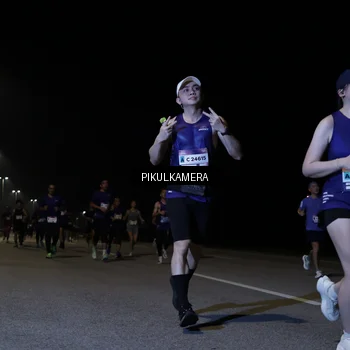 Runner Photo 7517815