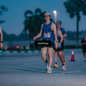 Runner Photo 7517818