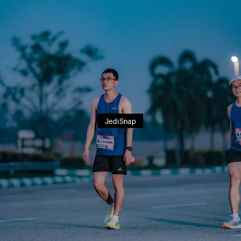 Runner Photo 7517819