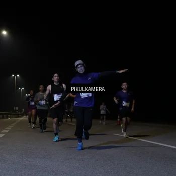 Runner Photo 7517835