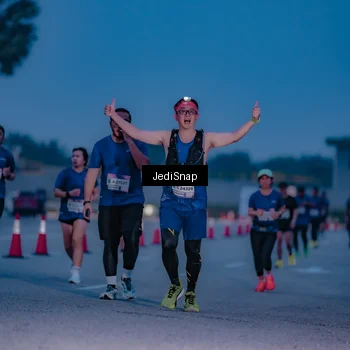 Runner Photo 7517837