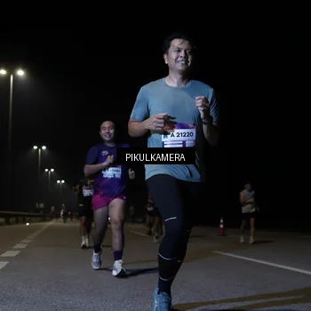 Runner Photo 7517870
