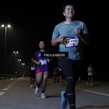 Runner Photo 7517872