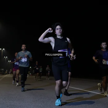 Runner Photo 7517878