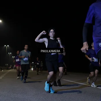 Runner Photo 7517884