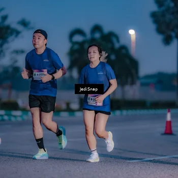 Runner Photo 7517890