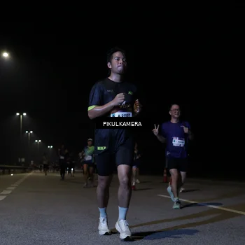 Runner Photo 7517905