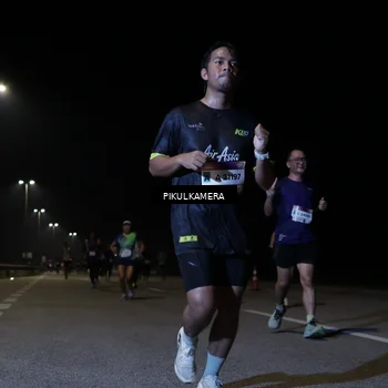 Runner Photo 7517906