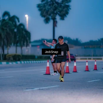 Runner Photo 7517916