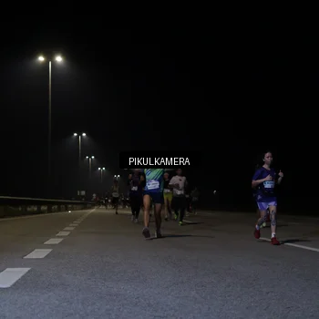 Runner Photo 7517922