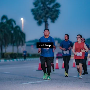 Runner Photo 7517928