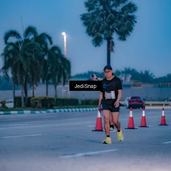 Runner Photo 7517930
