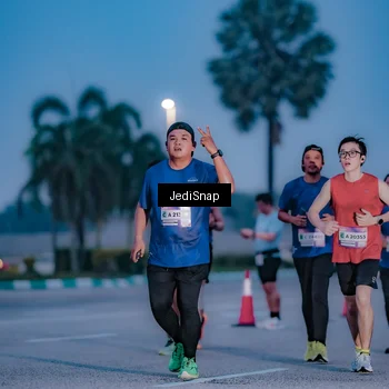 Runner Photo 7517941