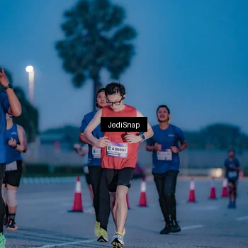 Runner Photo 7517943