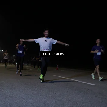 Runner Photo 7517948