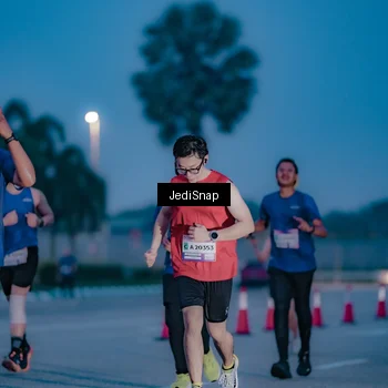 Runner Photo 7517953