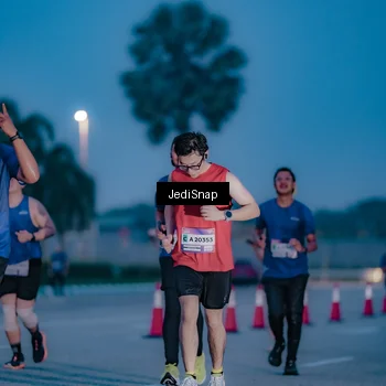 Runner Photo 7517955