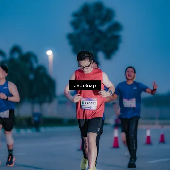 Runner Photo 7517956
