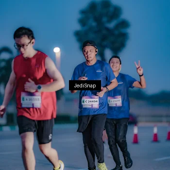 Runner Photo 7517961