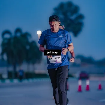Runner Photo 7517973