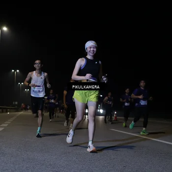 Runner Photo 7517978