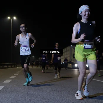 Runner Photo 7517992
