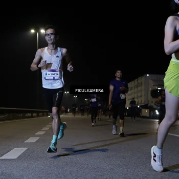 Runner Photo 7517993