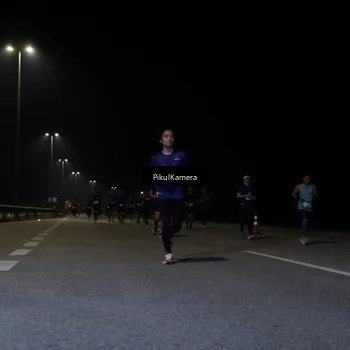 Runner Photo 7518011